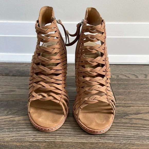 Dolce Vita Amina block heel peep toe sandal camel/tan - Picture 3 of 12